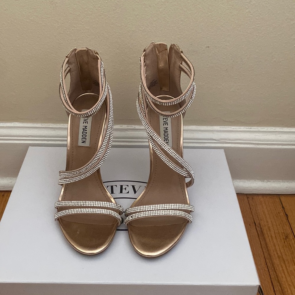 SWEETEST- Steve Madden Rose Gold Heels